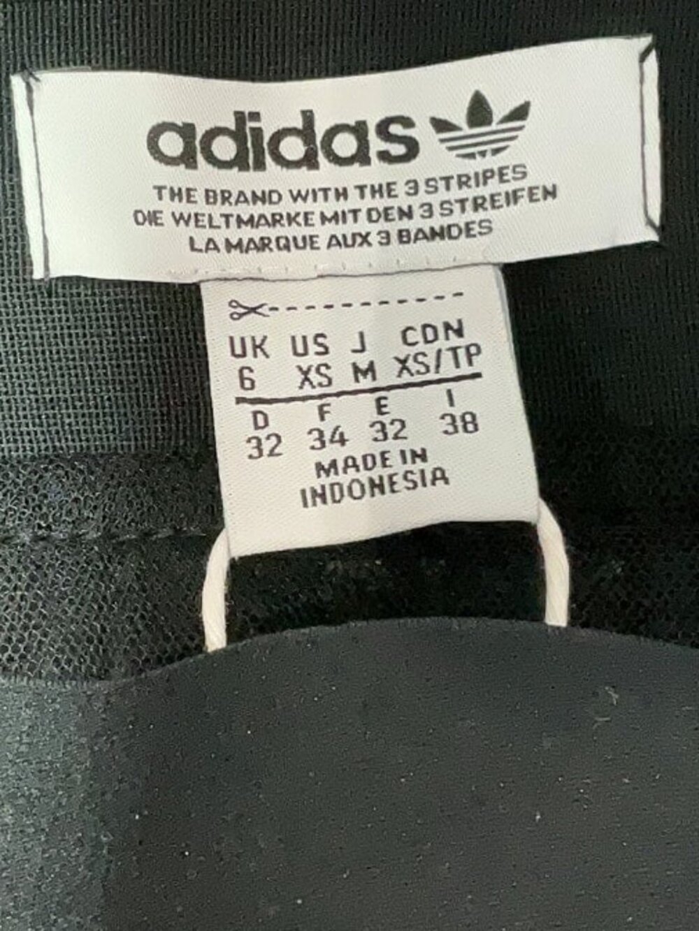 💥HOT ITEM!💥ADIDAS Sleek Pleated Midi Tulle Skirt in Black& White - Picture 15 of 15